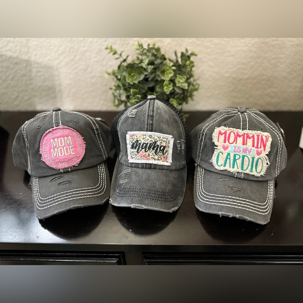 NEW! Mom/Mama Baseball Caps